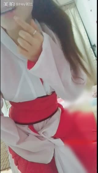 火爆网红女神鹿少女扮演紫霞仙子从天而降被勐男发现被迫啪啪,说：我和至尊宝干过,使劲操我,受不了了!